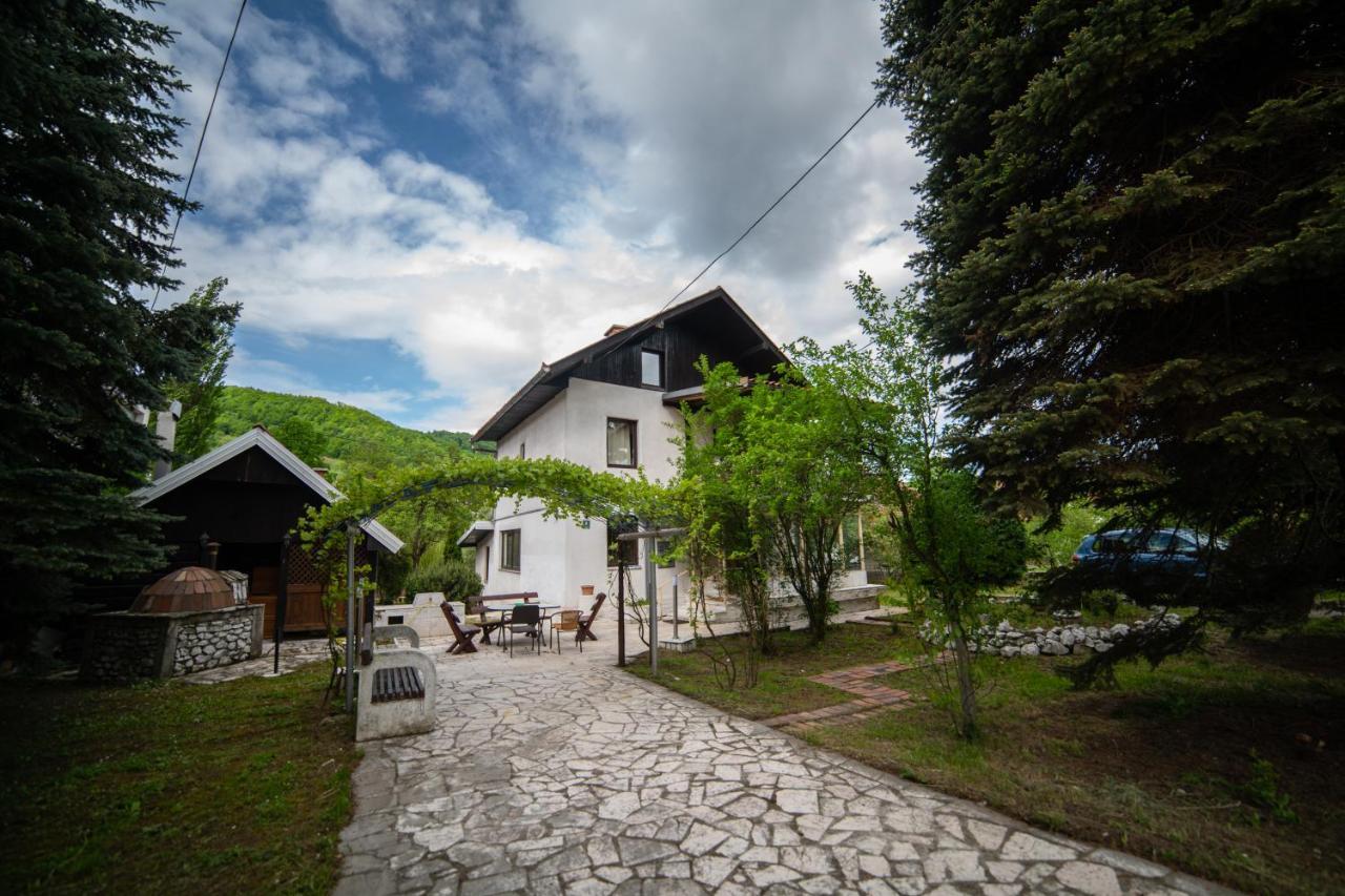 Srce 2 Villa *