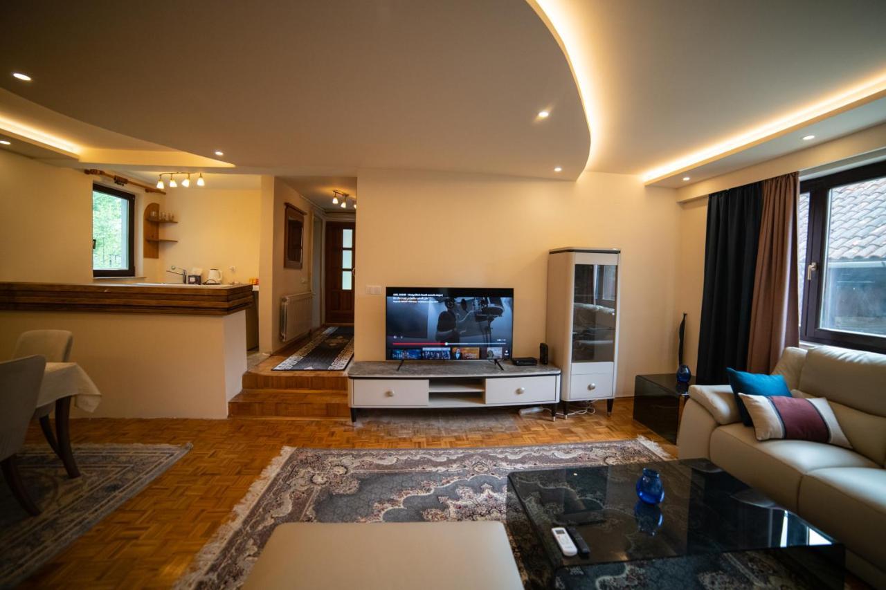 Villa Srce 2 *
