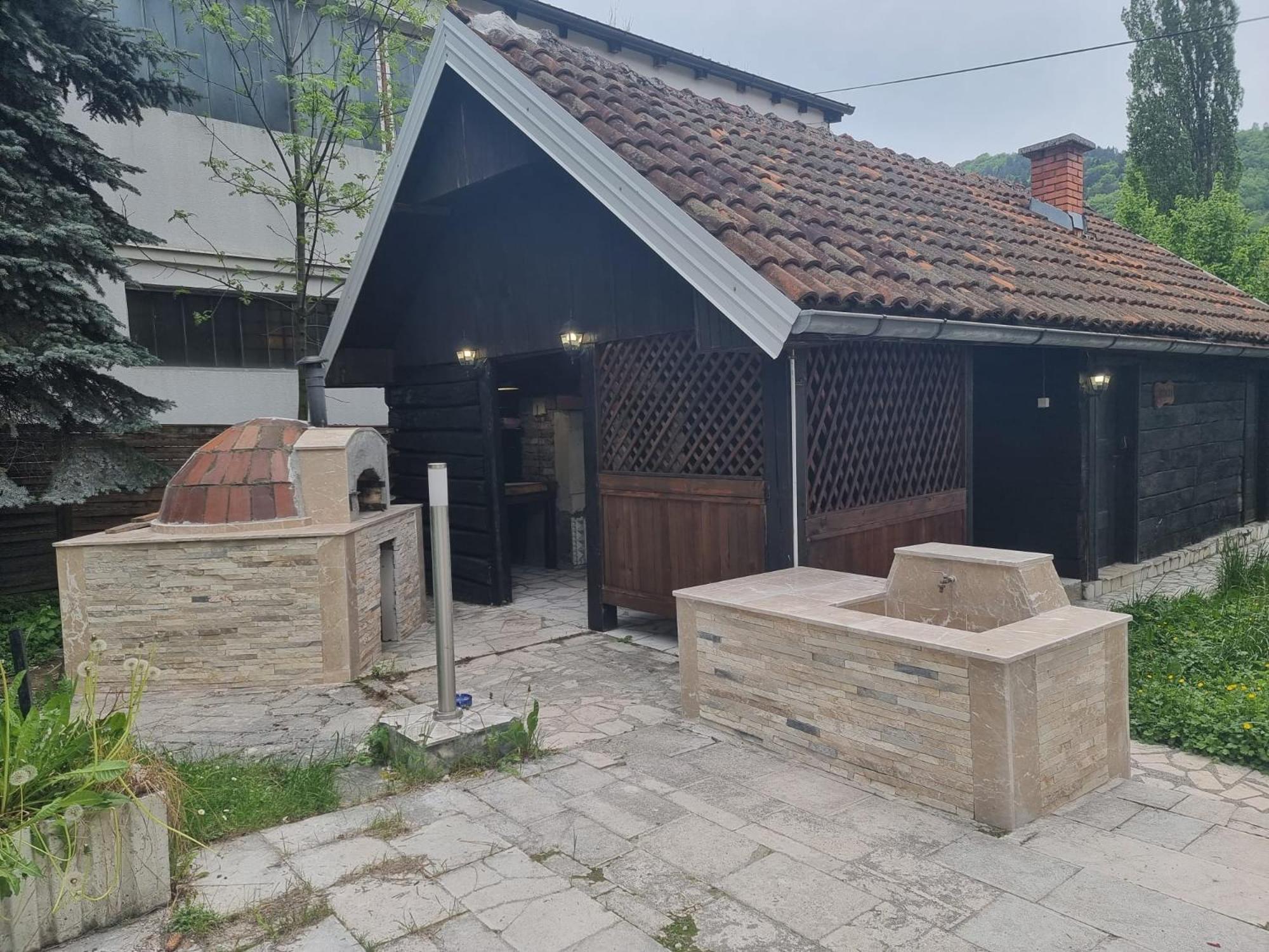 Srce 2